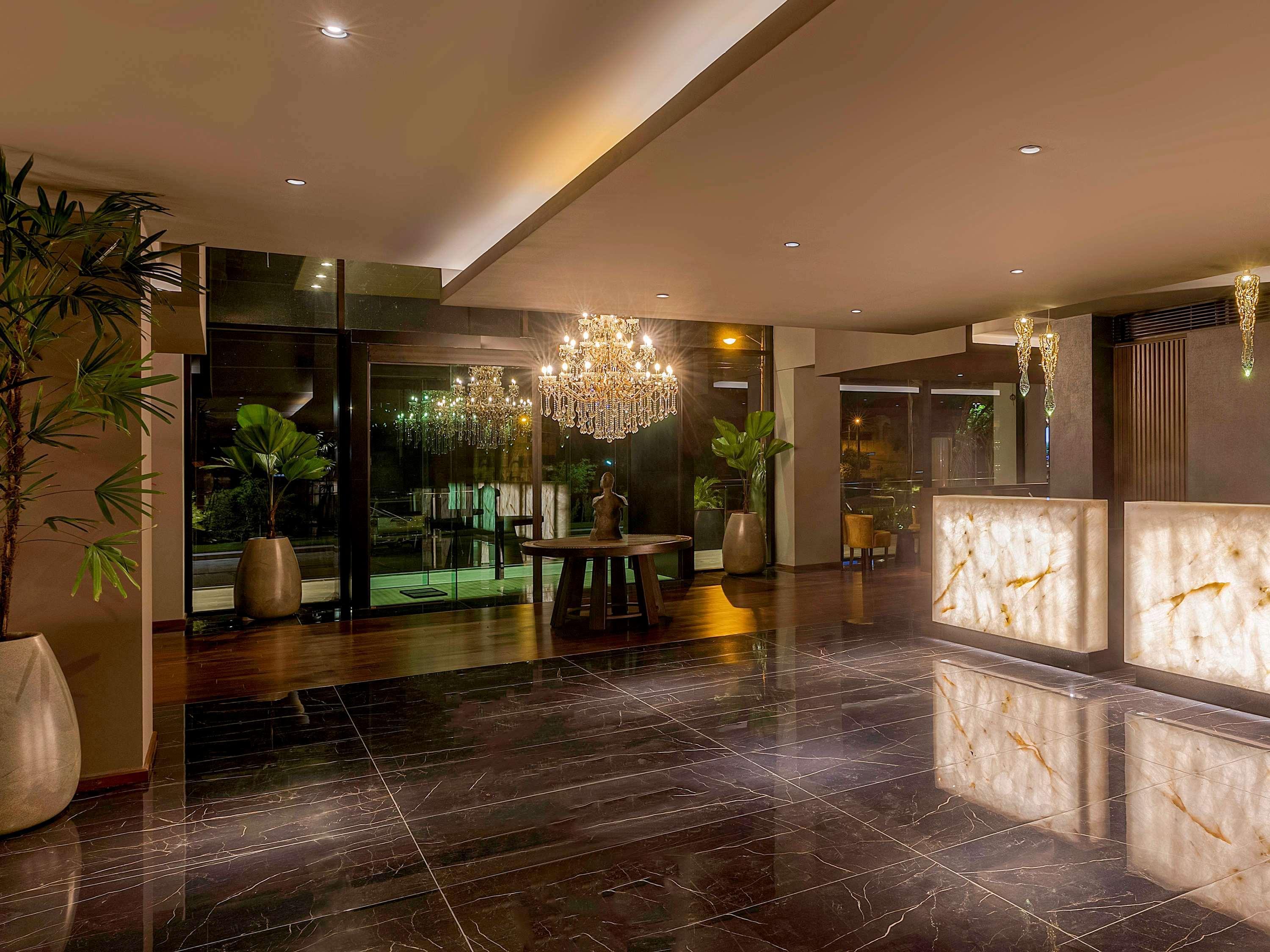 Swissotel Santa Cruz De La Sierra Exteriör bild
