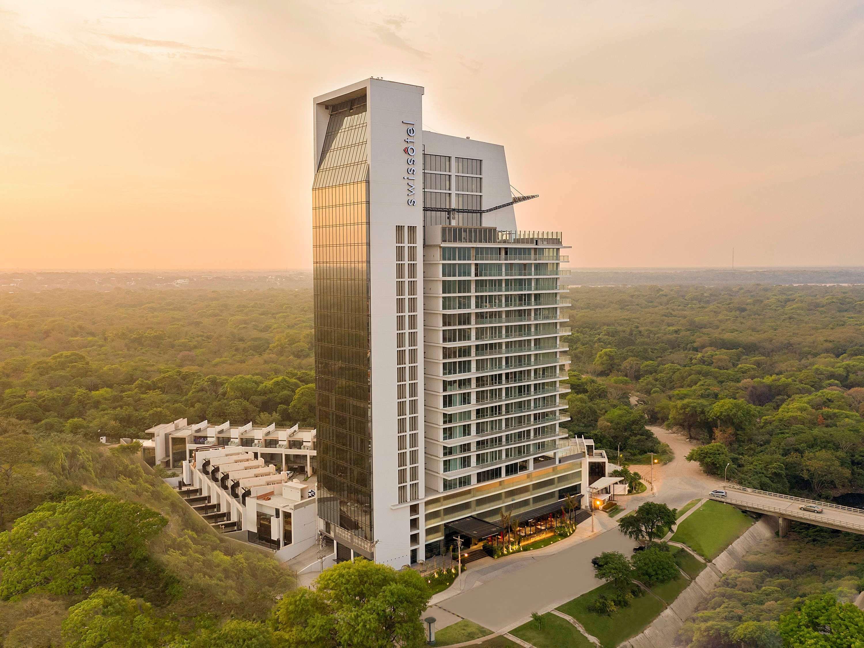 Swissotel Santa Cruz De La Sierra Exteriör bild